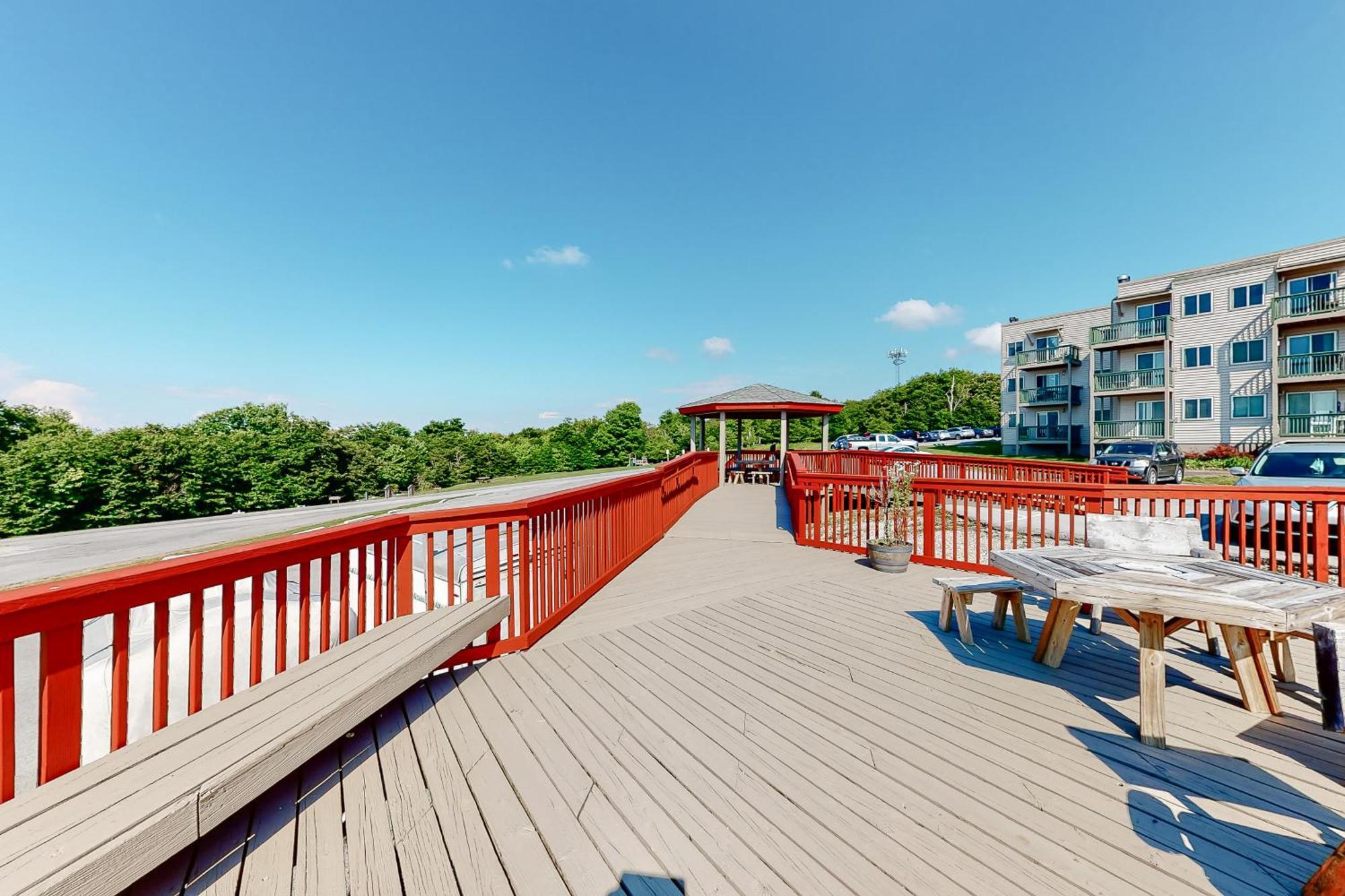 Pinnacle Beech Mountain Quarto foto