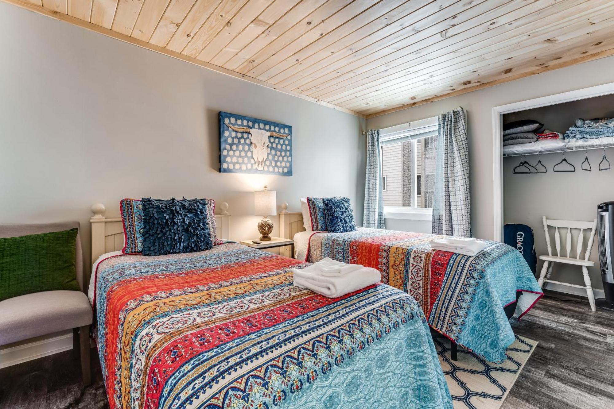 Pinnacle Beech Mountain Quarto foto